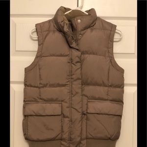 Gap puffy vest